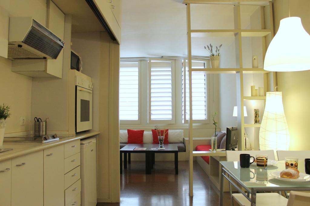 Sweet Bcn Apartments Барселона Номер фото