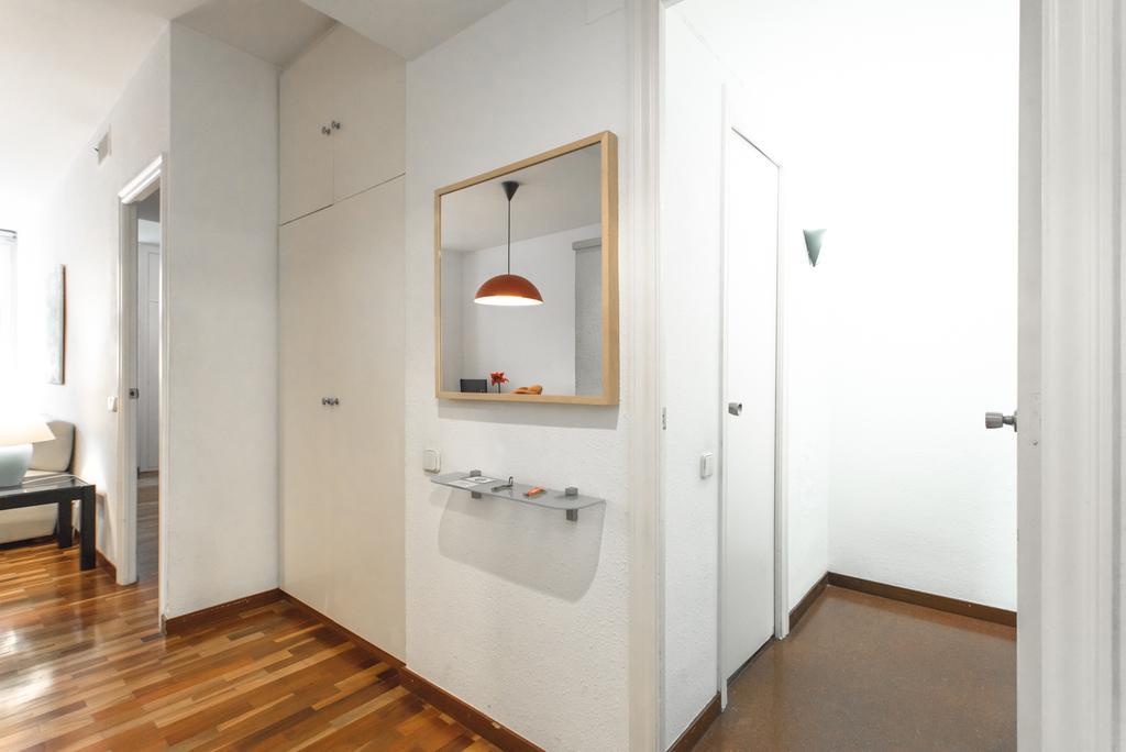 Sweet Bcn Apartments Барселона Экстерьер фото