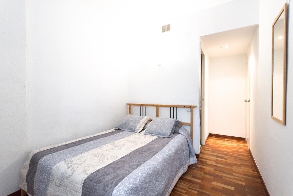 Sweet Bcn Apartments Барселона Экстерьер фото